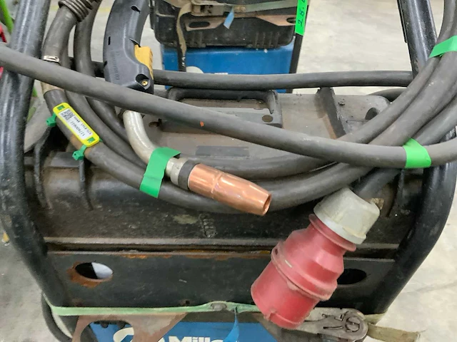 Miller xmt304 mig lasapparaat - afbeelding 4 van  7