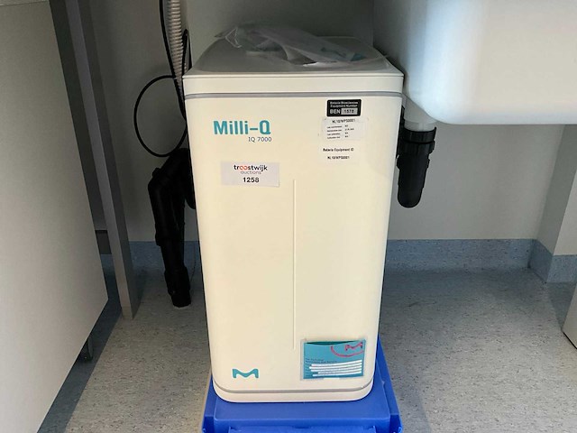 Milli-q q-pod ultrapure remote waterdispenser - afbeelding 7 van  7