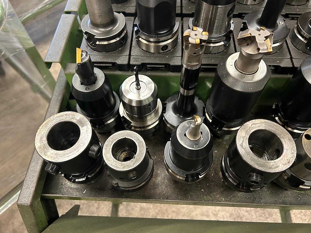 Milling machine tools (16x) - afbeelding 6 van  8