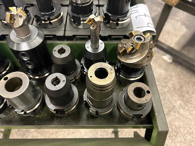 Milling machine tools (16x) - afbeelding 8 van  8