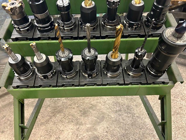 Milling machine tools (21x) - afbeelding 4 van  15