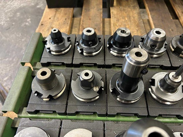 Milling machine tools (21x) - afbeelding 4 van  8