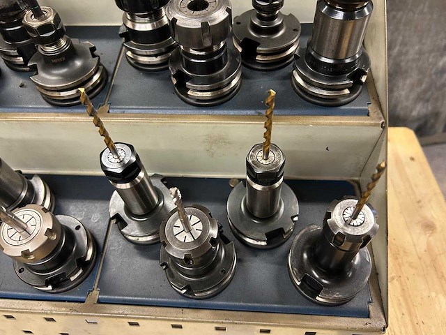 Milling machine tools (24x) - afbeelding 11 van  12