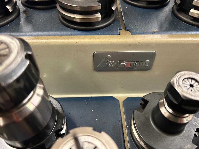 Milling machine tools (24x) - afbeelding 4 van  10