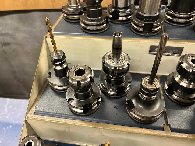 Milling machine tools (24x) - afbeelding 3 van  12