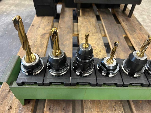 Milling machine tools (7x) - afbeelding 7 van  7