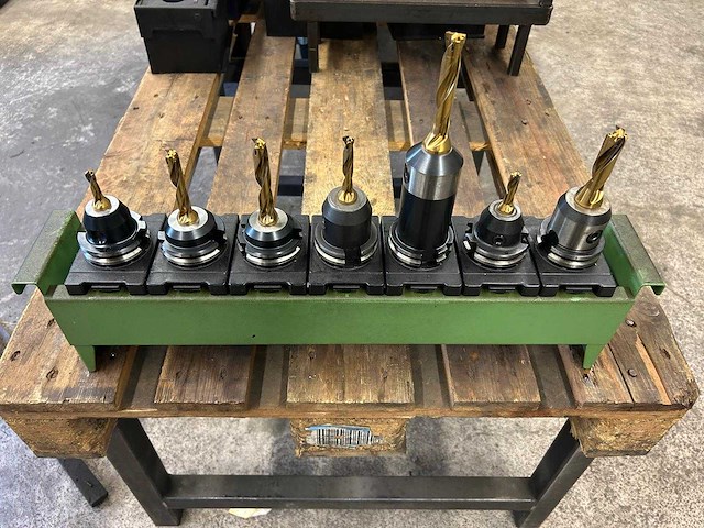 Milling machine tools (7x) - afbeelding 1 van  7