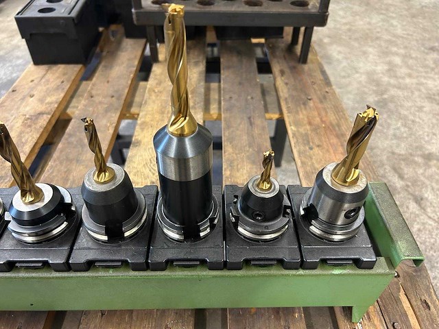 Milling machine tools (7x) - afbeelding 4 van  7