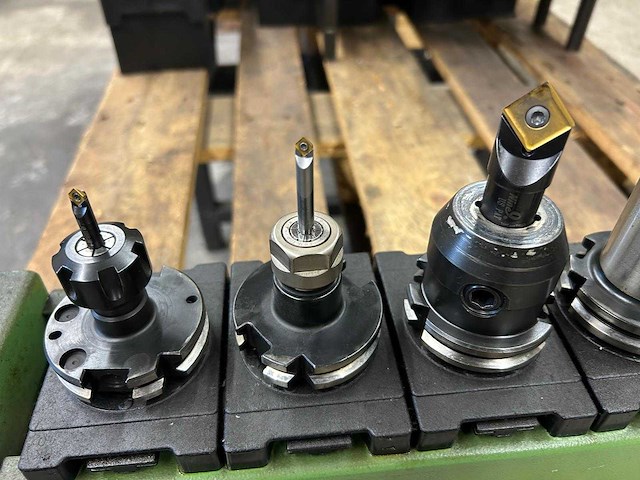 Milling machine tools (7x) - afbeelding 1 van  5