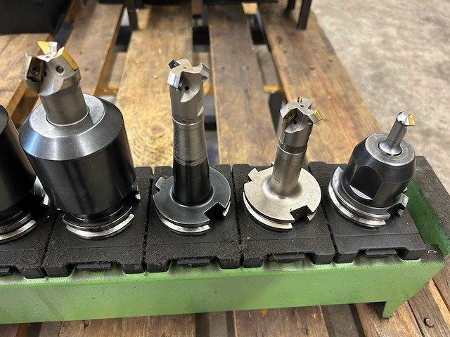 Milling machine tools (7x) - afbeelding 8 van  9