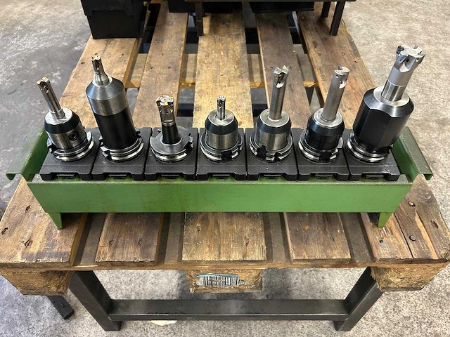 Milling machine tools (7x) - afbeelding 1 van  4