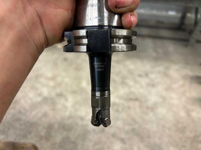 Milling machine tools (7x) - afbeelding 2 van  5