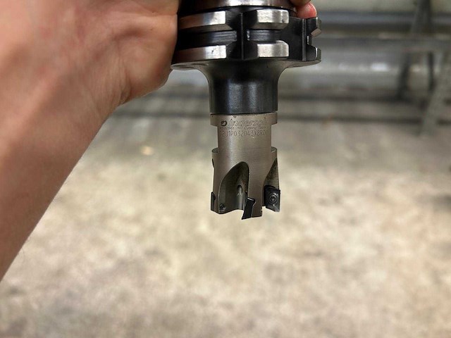 Milling machine tools (7x) - afbeelding 4 van  5