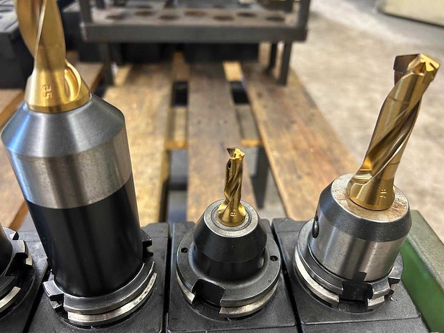 Milling machine tools (7x) - afbeelding 3 van  7