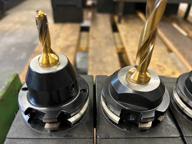 Milling machine tools (7x) - afbeelding 7 van  7