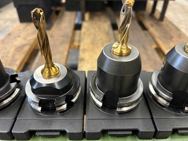 Milling machine tools (7x) - afbeelding 3 van  7