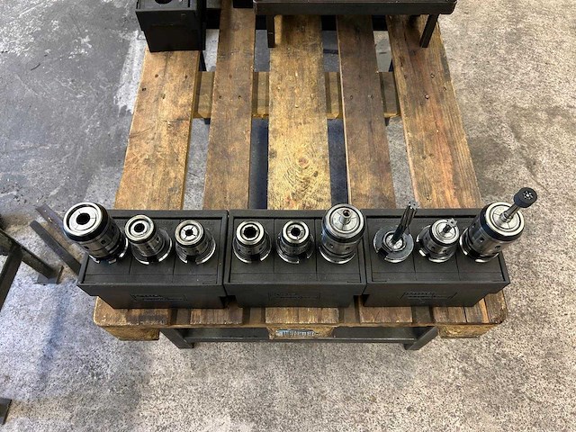 Milling machine tools (9x) - afbeelding 8 van  9