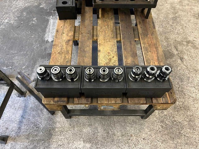 Milling machine tools (9x) - afbeelding 2 van  7