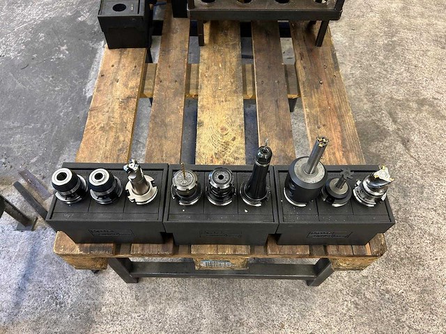 Milling machine tools (9x) - afbeelding 3 van  9