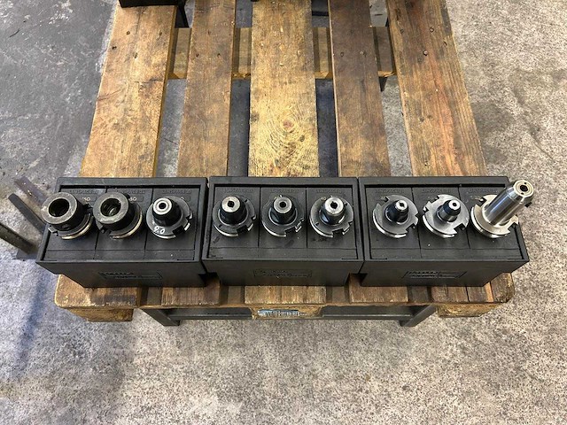 Milling machine tools (9x) - afbeelding 1 van  8