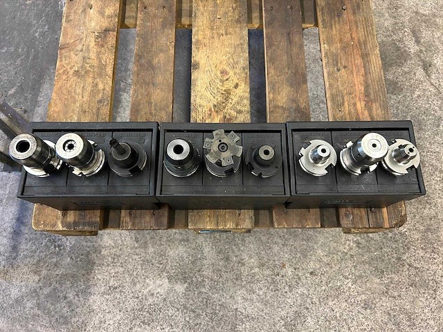 Milling machine tools (9x) - afbeelding 1 van  9