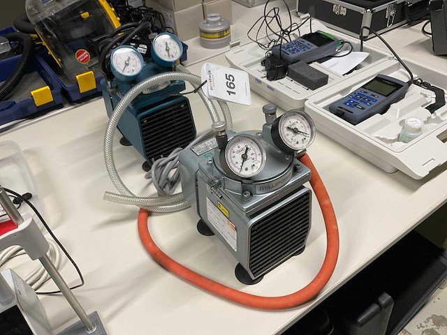 Millipore vacuümpomp - afbeelding 4 van  6