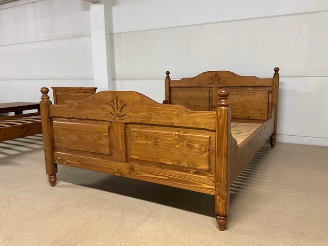 Milton bedframe - afbeelding 7 van  13