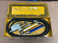 Milton tire inflator kit - afbeelding 1 van  5