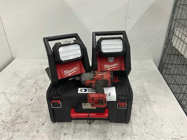 Milwaukee accu bouwlamp body (2x) - afbeelding 1 van  4