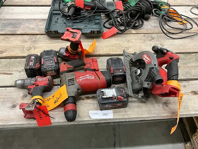 Milwaukee accu gereedschap (4x) - afbeelding 2 van  5