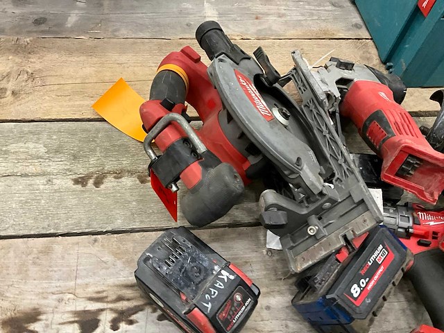 Milwaukee accu gereedschap (4x) - afbeelding 2 van  3