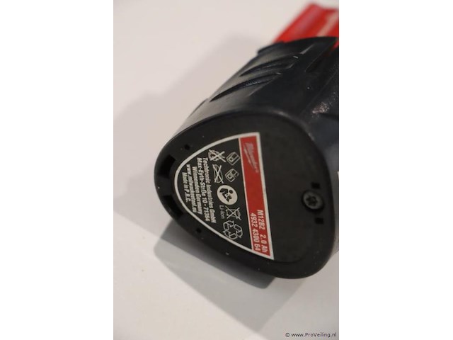 Milwaukee accu m12b2 - 2.0ah - afbeelding 3 van  3