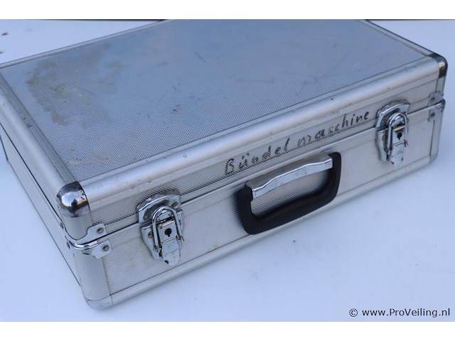 Milwaukee accu omsnoeringsapparaat p325 incl. opbergkoffer & omsnoeringsband (2 rollen) - afbeelding 4 van  12