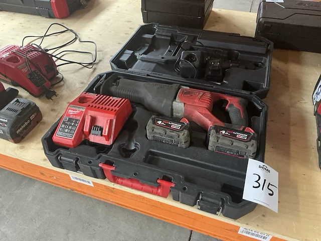 Milwaukee accu reciprozaag - afbeelding 1 van  6