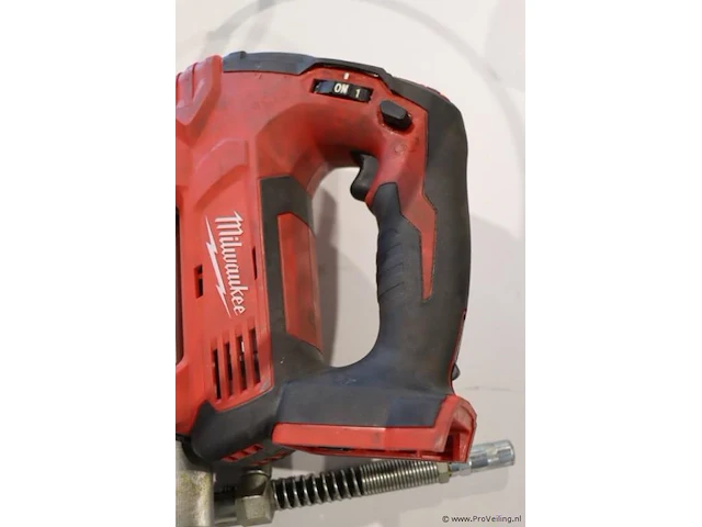 Milwaukee accu vetspuit m18 gg - afbeelding 7 van  8