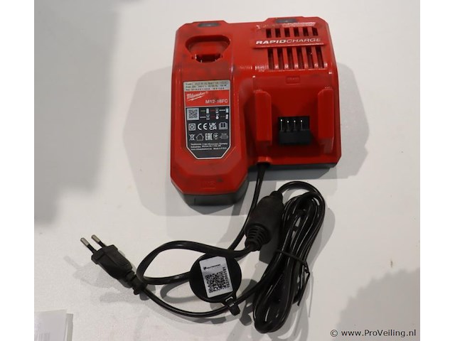 Milwaukee acculader m12-18fc - afbeelding 1 van  3