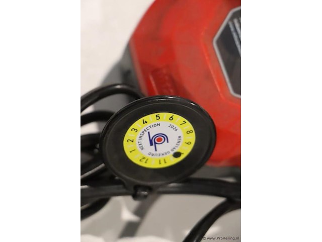 Milwaukee acculader m12-18fc - afbeelding 3 van  3