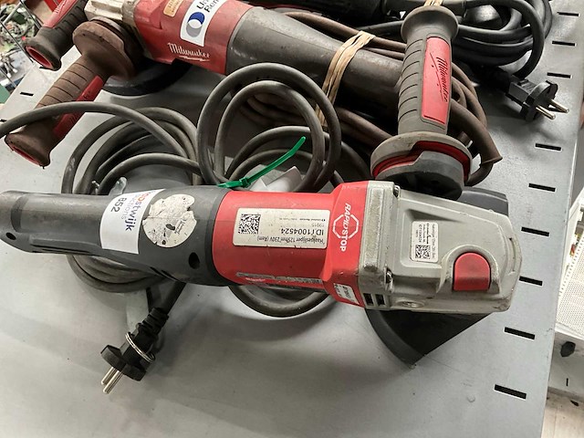 Milwaukee agv 13-125 haakse slijpmachine (4x) - afbeelding 2 van  5
