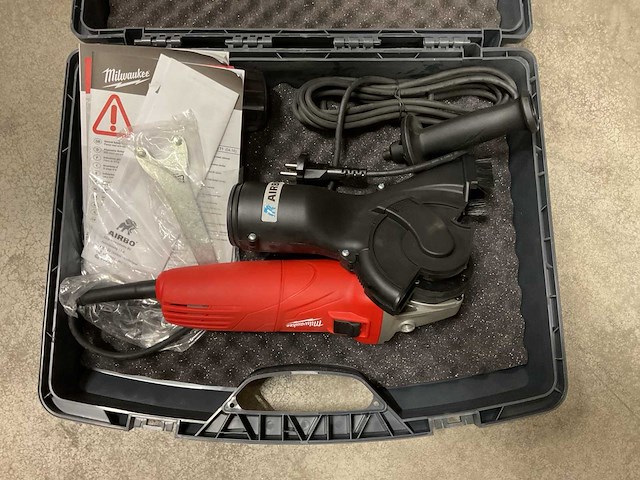 Milwaukee / airbo ag 10-125 ek haakse slijper met afzuigkap - afbeelding 1 van  3
