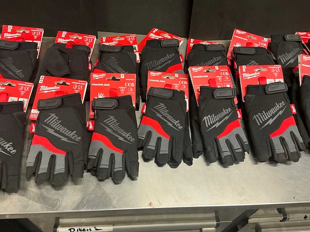 Milwaukee fingerless paar werkhandschoen (26x) - afbeelding 3 van  8