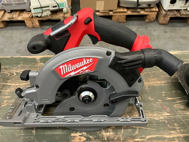 Milwaukee fuel divers accugereedschap - afbeelding 2 van  24