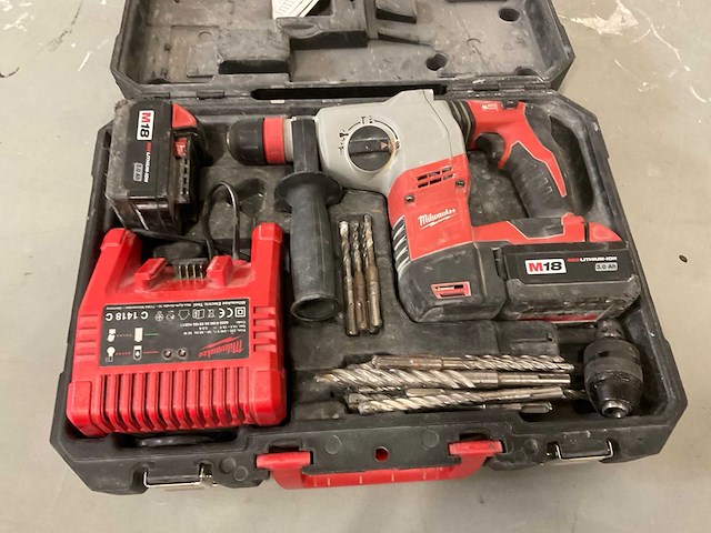 Milwaukee hd18 hx-32c boorhamer - afbeelding 3 van  10