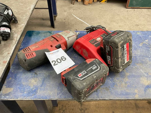 Milwaukee hd28iw slagmoersleutel - afbeelding 1 van  4