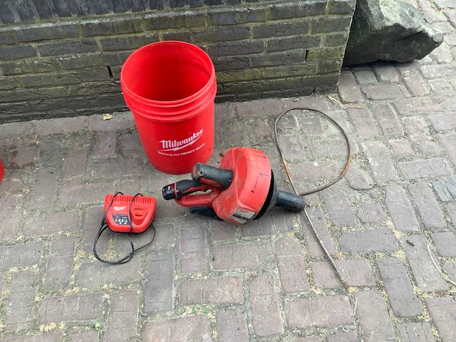 Milwaukee m12 bcd8 ontstoppingsmachine - afbeelding 3 van  5