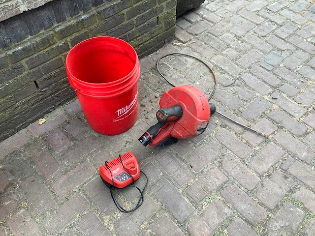 Milwaukee m12 bcd8 ontstoppingsmachine - afbeelding 4 van  5