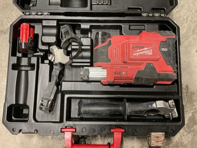 Milwaukee m12 de 12v accu stofafzuigset - afbeelding 2 van  2