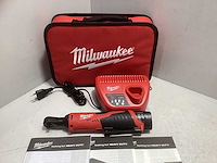 Milwaukee m12 ir-201b (3/8") 12v li-ion accu ratelsleutel set (1x 2.0ah accu) in tas – 4933441720 - afbeelding 2 van  5