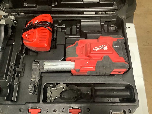 Milwaukee m12de stofafzuiging - afbeelding 2 van  3