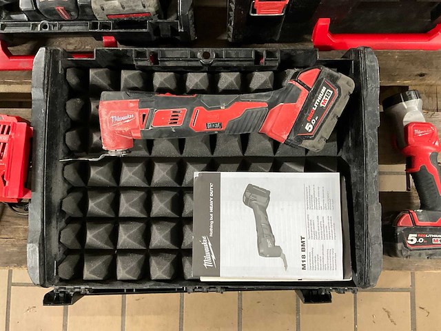 Milwaukee m18 7-delige accu gereedschapsset - afbeelding 5 van  7