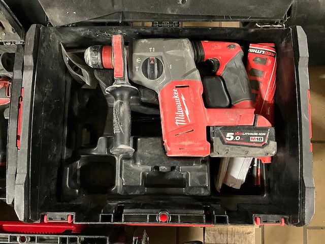 Milwaukee m18 7-delige accu gereedschapsset - afbeelding 7 van  7